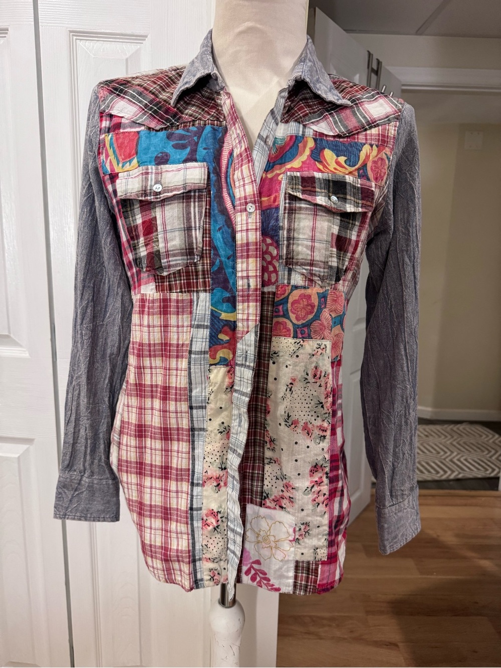 Sundance Medium Patchwork Plaid Floral Chambray Denim Button Down Boho Shirt - Picture 2 of 13